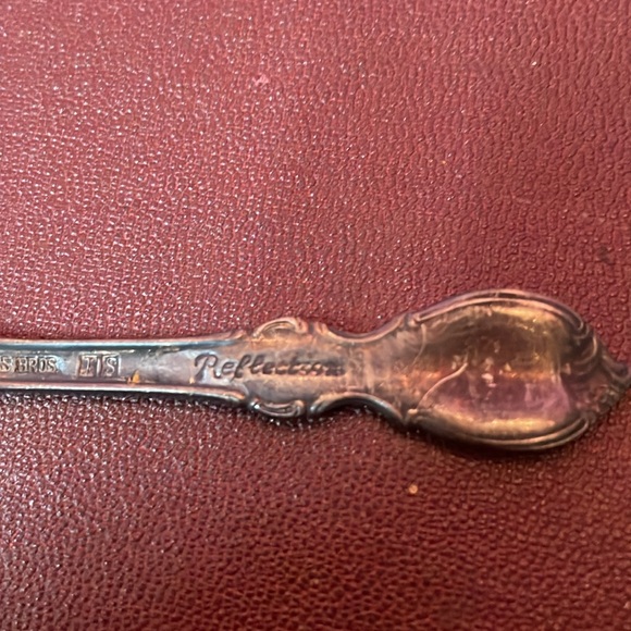 Wm Rogers 1959 “Reflection” pattern silver fork - Picture 4 of 5